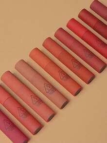 3CE BLURRING LIQUID LIP #Stay Away, Texture Mousse Acquosa, Sensazione Leggera e Liscia, Finitura Opaca Morbida, Sfuma le Linee delle Labbra, Look Pulito e Non Unto, Colori Attenuati e Avanzati, Altamente Pigmentato, Lunga Durata, REGALO, Makeup Coreano|K-Beauty|5,5g/0,19oz