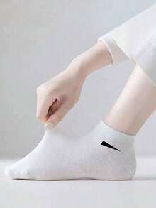 30双男女通用短袜，运动袜，白色/黑色/灰色，隐形袜，纯色简约风格，适合日常休闲穿着（2/10/18/20/30/40/60/80/90双装，注：2双=1双）