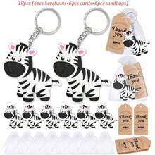 18 pezzi Portachiavi carini a tema animali della giungla, bomboniere per feste allo zoo, anelli portachiavi di animali selvatici con etichette in carta marrone e sacchetti in chiffon bianco, adatti per decorazioni per feste di compleanno di baby-sitter, decorazioni per feste di famiglia a tema animali della giungla, portachiavi di leoni, giraffe, elefanti, decorazioni per feste in stile selvaggio