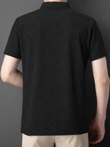 男士夏季字母迷你华夫格图案 Polo 衫，时尚翻领轻便商务休闲装 - 黑色 - 查看 5