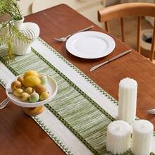 Trilho de Mesa Listrado Nórdico-Boêmio: Borlas Tecidas à Mão para Mesas de Jantar, Mesas de Centro Redondas e Decoração Rústica Doméstica, Perfeito para Recepções de Casamento, Festas ao Ar Livre e Decoração do Dia dos Namorados, Design Retangular para Decoração Doméstica e de Restaurante, Peça Central de Mesa de Jantar, Acessório Decorativo de Jantar, Item de Decoração Rústica, Tecelagem Intrincada, Tecido Durável