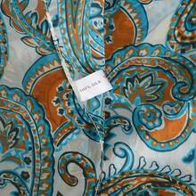 100% Mulberry Silk Scarf For Women Lightweight Long Scarves Beach Wraps Cover Up -Travel Photography Scarfhalloween - 藍白佩斯利花紋 - 查看 9