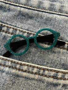 1pc Creative Acrylic Glasses Brooch, Cute Geometric Lapel Pin, Bag Clothes Hat Decor Accessory Dress Accessories Pin For Clothes Bag Charm School Office Accessories Shirts Jacket Jewelry Halloween Clothes Pin Funny Teacher Gifts Halloween Accessories Teachers Day Costume Accessories Bag Charms Christmas