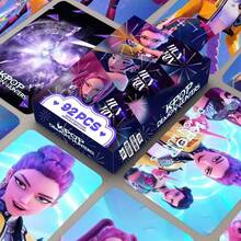 مجموعة ملصقات بطاقات كرتونية ل- KPOP D/Emon Hunters&H-UNTR/X * SajaBoys | بطراز الغرافيتي | مناسبة لأكواب المياه والكمبيوتر والحقائب والديكورات وغيرها | مجموعة بطاقات عالية الجودة | تتضمن شخصيات رومي وميرا وزوي وجينو | مزودة بممثلي الأصوات | هدية مثالية للمعجبين والمجموعين