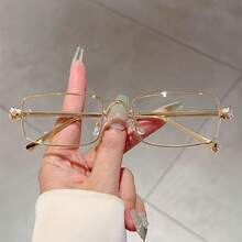 1 Pair Women Full Frame Rectangle Fashion Glasses Vintage Metal Frame Leopard Head Decoration Classic Green Glasses High-End Light Luxury Men Glasses Suitable For Taking Photos And Wearing - 透明的 - 查看 6