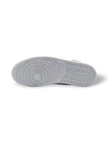 Air Jordan 1 Mid 男士运动鞋 篮球休闲日常穿搭 皮革鞋面 透气缓震 Nike Air 泡棉中底 加厚鞋领 支撑性撞色 Logo 防滑耐磨 系带复古经典风格 灰白配色 DQ8426-14 - 綠峰白純鉑金 - 查看 7