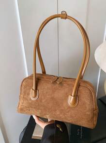 1 件复古绒面革保龄球包，拉链开合，适合日常外出、约会、通勤