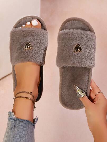 نعال منزلية مفتوحة الأصابع مزينة بشكل قلب، مريحة وفضفاضة من الفرو للارتداء في غرفة النوم وغرفة المعيشة، مناسبة للخريف والشتاء
