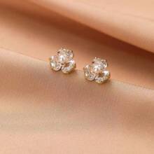 زوج جديد من أقراط الأزهار والخرز من الزركونيا، أقراط أنيقة فاخرة بتصميم زهرة ثلاثية الأوراق