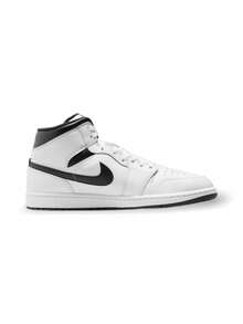 Giày thể thao Air Jordan 1 Mid dành cho nam có thiết kế cổ cao bằng da, đế trong êm ái, hỗ trợ tốt, các chi tiết phối màu cổ điển và đế ngoài bằng cao su chống trượt. Lý tưởng cho hoạt động thể thao mùa hè, thường ngày, phong cách đường phố, đi bộ, tập gym và đi làm với hai màu trắng và đen vượt thời gian. - Đen và trắng - Xem 4