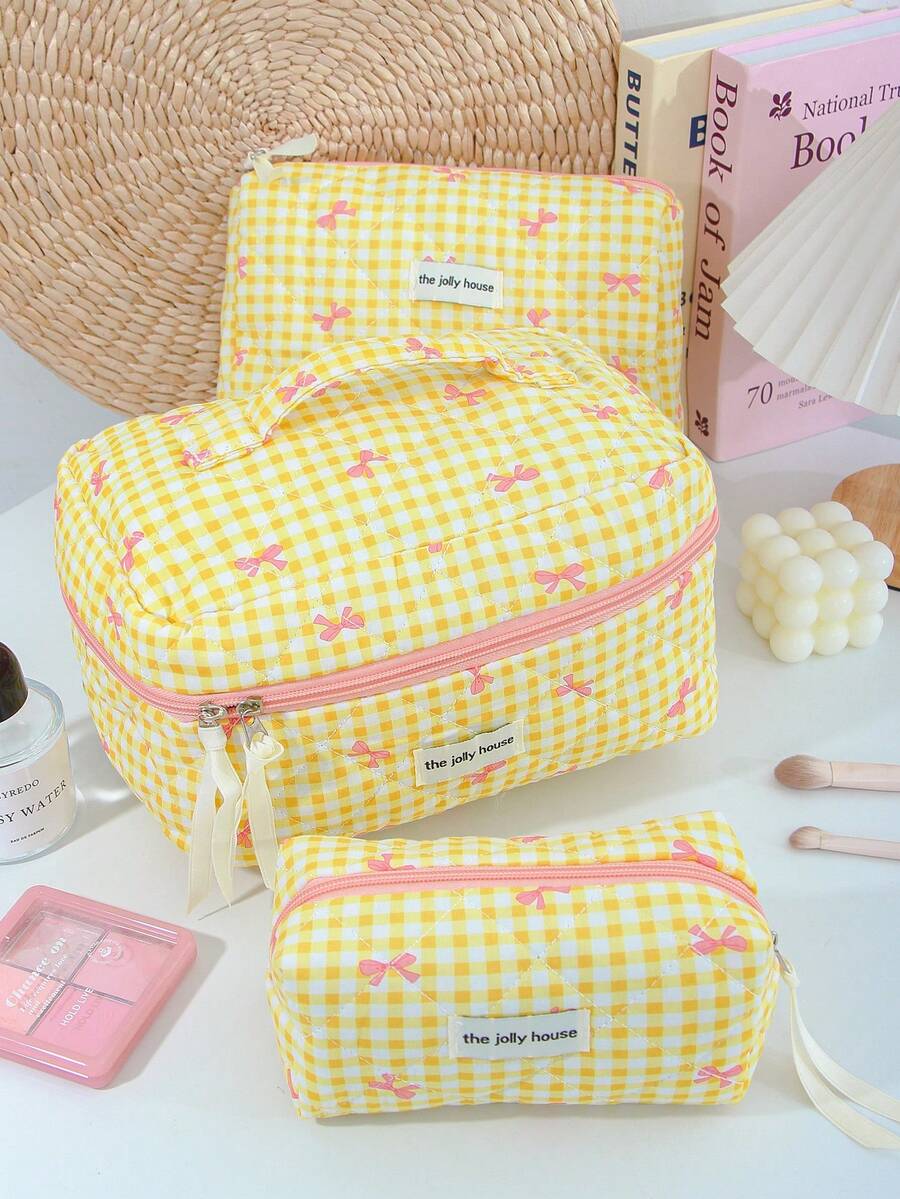 1 Pc/Set Cute Grid Pattern Cosmetics Storage Bag Foam Quilted Make Up Bag Pink Bow Print Travel Toiletry Bag Cute Yellow Cosmetics Storage Bag Large Capacity Makeup Pouch Lovely Grid Print Home Items Organizer Bag Multi-Functional Handheld Make Up Bag Zippered Pencil Case Classic Grid Print Jewelry Organizer Bag,