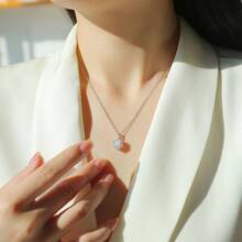 1pc Silver Single Diamond Small Pendant, Fashionable Copper Lock Clavicle Chain, High-Grade Short Necklace, Women's Daily Casual Accessory,Sentimental Crown Solitaire Necklace - Gold & Silver Two - Tone, Sparkling Cubic Zirconia Pendant, Meaningful Gift For Women & Girls, Perfect For Birthdays, Anniversaries & Special Moments, Daily Reminder Of Love