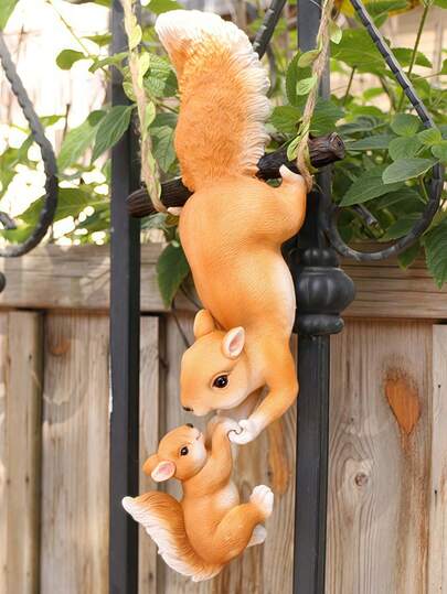 树脂松鼠雕像挂饰 - 母松鼠和小松鼠造型，配有挂绳，独特的户外装饰，可悬挂于树木、草坪、阳台或用作支架