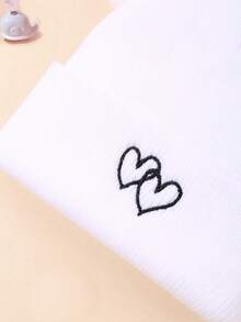 3 Pieces Set Of Solid-Color Warm Knitted Caps For Babies, Girls And Boys In Autumn And Winter, With Heart-Shaped Embroidery Design, Suitable For Warm Family Party Gifts For Babies