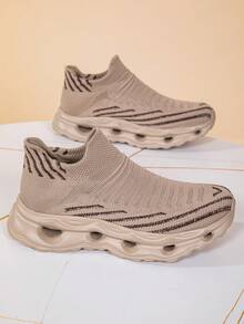 New Casual Shoes For Women, Comfortable Sneakers, Breathable And Dust-Proof, Sock-Like Design For Easy On/Off, Fashionable And Versatile, Suitable For Various Occasions, Unisex/Couples/Women's New Arrivals