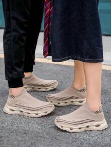 New Casual Shoes For Women, Comfortable Sneakers, Breathable And Dust-Proof, Sock-Like Design For Easy On/Off, Fashionable And Versatile, Suitable For Various Occasions, Unisex/Couples/Women's New Arrivals