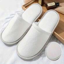 12pcs Disposable White Home Slippers, Unisex Spa Slippers, Bulk Hotel Slippers, Suitable For Guests, Non-Slip Sole, Closed Toe, Fluffy Guest Shoes, No Power Needed, Applicable For Bathroom, Wedding, Shoeless Home