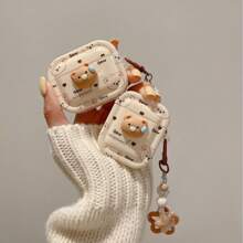 1 件 3D 卡通汗渍泰迪熊耳机保护套，兼容 1/2 和 3/4/Pro/Pro2，可作为送给朋友、家人、女朋友和男朋友的礼物。泰迪熊兼容 Apple 4/3 耳机保护套无线蓝牙保护套，具有柔软的 3D 泰迪熊造型和可爱的汗渍滴状细节。 - 彩色 - 查看 4