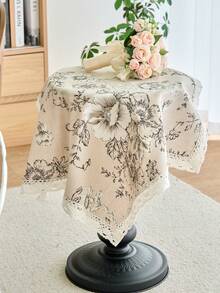 1 Stück schwarze Tischdecke mit Blume Muster, amerikanischer Landhausstil mit Spitzenrand, vielseitig einsetzbar für Esstisch, Küche, täglichen Gebrauch, Feste, Partys, Abendessen, Mikrowelle, Heimdekoration, für alle Jahreszeiten