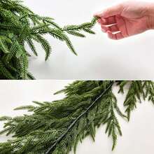 9英尺圣诞诺福克松树花环，逼真雪松花环，松树花环，适用于壁炉架、桌子、楼梯扶手、室内、室外圣诞装饰、婚礼花束、桌面装饰、新娘送礼会、情人节装饰、婴儿送礼会装饰、家居装饰、客厅装饰、餐桌、墙壁、花园、花环、卧室装饰等。