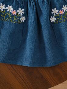 Bộ 2 áo thun dài tay cổ tròn thêu hoa 3D thanh lịch & dễ thương cho bé gái và váy yếm viền bèo nhún họa tiết hoa màu xanh, mùa thu/đông - trắng - Xem 6