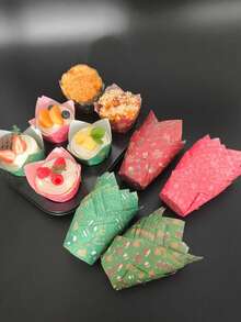 50 Stück/100 Stück Weihnachts-Themen Tulpen Cupcake Förmchen, fettdichte Backförmchen, geeignet für Weihnachten, Geburtstage und Feiertagspartys, unverzichtbar für Weihnachtsbäckerei! Weihnachten Weihnachtsdekoration Weihnachtspyjamas Weihnachtsgeschenke Weihnachtsdekoration