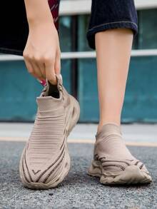 New Casual Shoes For Women, Comfortable Sneakers, Breathable And Dust-Proof, Sock-Like Design For Easy On/Off, Fashionable And Versatile, Suitable For Various Occasions, Unisex/Couples/Women's New Arrivals