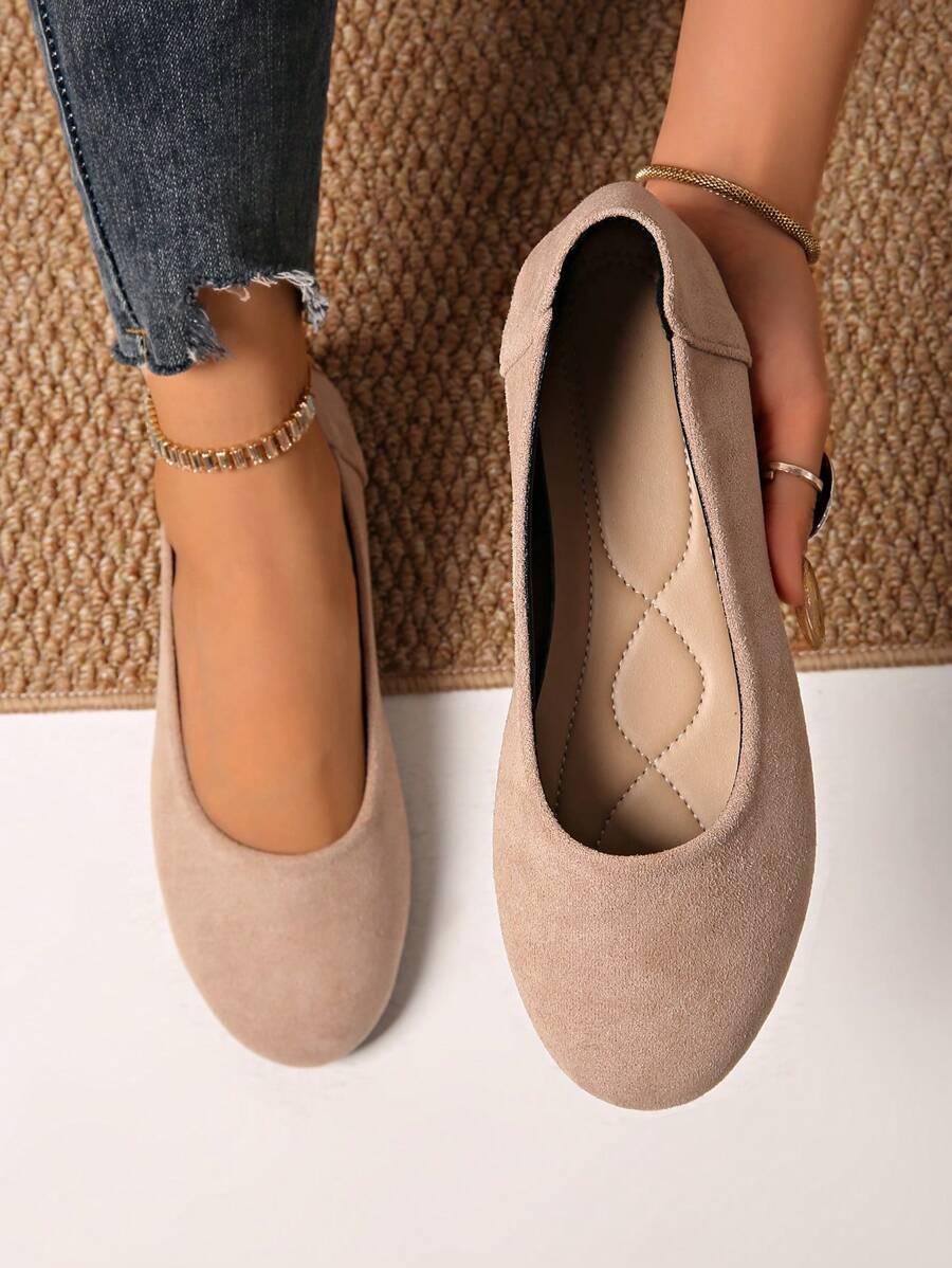 Classic Round Toe Flat Women's Shoes, Plus Size Version 36-43, Thickened Forefoot Protects Feet, Optimized Heel Design Prevents Slipping, Soft Fabric Material And Cushioned Insole For Comfortable Wear - Coffee Brown - View 1