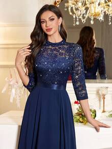 MIUSOL Abito a balze in chiffon con scollo a collo alto, maniche a 3/4, orlo con volant, decorato con paillettes e pizzo floreale, elegante abito da sera per signora, linea A, adatto per invitati a matrimoni, cerimonie di laurea, cene formali e altre occasioni, San Valentino - Blu Navy - Visualizzare 12