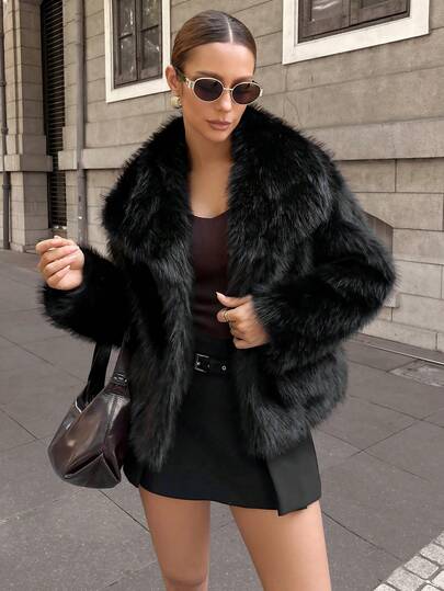 专为女性设计的时尚人造毛皮大衣 - 优雅时尚，适合通勤，我们的纯素毛皮大衣是您的理想选择