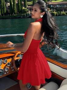 全白露背街头性感露背连衣裙度假A字下摆修身荷叶边下摆连衣裙