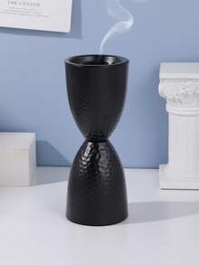 一套精美镂空铁艺香炉，带盖，可作香薰炉和装饰品。适用于家居装饰、卧室、客厅（作为中心装饰）、办公室、瑜伽馆和派对，营造优雅氛围。也可用于寺庙装饰。 - 彩色 - 查看 14