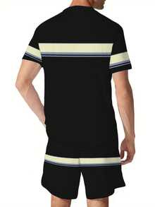 Bộ đồ thể thao mùa hè dành cho nam, gồm áo thun cổ tròn và quần short dệt kim bằng polyester, nhẹ và thoáng khí. Màu trơn, thích hợp cho tập luyện, giải trí, du lịch và làm quà tặng cho bạn bè. - Nhiều màu - Xem 4