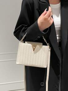 奢华女士手提包品牌包编织高品质编织女式托特包2025新款小众时尚百搭单肩大容量时尚托特包新款大包INS搭配单品包复古休闲街头风小众托特包手提包简约明星同款亮面高端品质斜挎包夏季斜挎托特包2025新款女士优雅包编织大容量妈妈包时尚质感个性女士枕头包，女士时尚包包 - 米色 - 查看 4