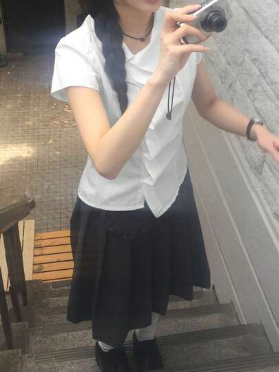 2025 Spring/Summer Asymmetric Collar Women's Short Sleeve Solid Color Button-Up Shirt