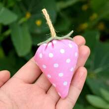 6pcsStrawberry Shaped Filling, Handmade Retro Style Fabric Strawberries, Tray Decoration, Room Decor,Decor,Desk Accessories,Trinkets,Birthday Decorations,Party Decorations,Room Decor, Living Room Decoration, Room Decoration, Bathroom Decoration, Outdoor Decoration, Can Be Used For Ation, Christmas Decoration, Home Decor Christmas Decorations Winter