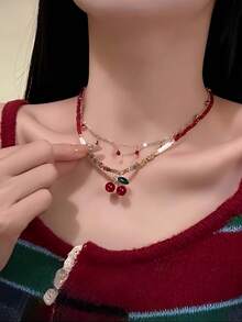 1 Peça Colar de Contas Colorido, Colar de Contas de Cereja Vibrante de Verão, Corrente de Clavícula de Estilo Nicho 2025, Corrente de Pescoço Doce. É adequado para as senhoras usarem durante as viagens, pode ser combinado para uso diário e pode ser dado como presente para familiares e amigos.