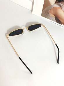 Gafas de moda para mujer de forma de triángulo invertido, gafas de metal con montura pequeña y retro, gafas de estilo hip-hop, decoración de estilo callejero, gafas de disfraz de escenario, accesorios de metal para mujer