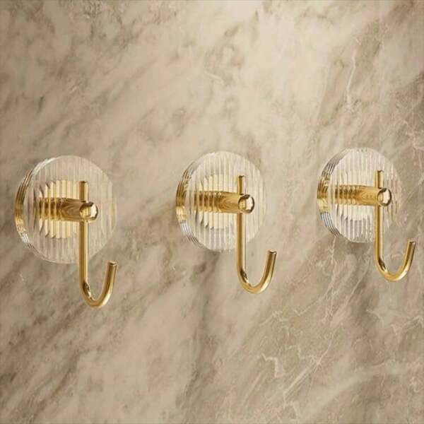 1PC/Light Luxury Acrylic Single Hook, No Need For Drilling, Adhesive Hook, Strong And Fashionable Wall Decoration Hook, Suitable For Multiple Scenarios Such As Behind The Door, Kitchen, Living Room, Bedroom, Bathroom. It Is Very Suitable For Hanging Keys, Towels, Hats, Clothes, Hair Bands, Etc. It Has Strong Load-Bearing Capacity And Is Not Afraid Of Dampness. It Is A Must-Have For Home Decoration