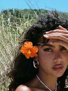 1朵芙蓉花，人造花，适用于夏威夷主题派对、夏季派对DIY装饰、草裙舞女孩礼物发饰（白色）、婚礼新娘发饰，也适合学生、学校活动、约会、感恩节、教师节、圣诞节礼物、秋冬季发饰、头饰、女士发饰。