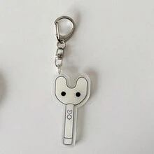 1个Kpop钥匙扣，钥匙扣配件，新款牛仔钥匙扣，手机挂饰，汽车配件，包包挂饰，包包配件，送给朋友、圣诞节、汽车、老师、姐妹的礼物创意