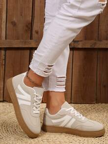 Women's New Flat Lace-Up Geometric Pattern Casual Sneakers, Low-Top Versatile Sporty Shoes For All Seasons