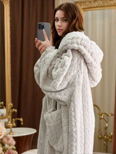 Peignoir à capuche en polaire de corail pour femmes - Long, chaud, doux, décontracté, avec poches, lavable en machine - Essentiel pour l'automne/l'hiver