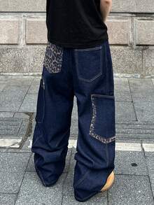 1件装 时尚拼接豹纹印花休闲宽松阔腿牛仔裤，男士街头风（产品不含腰带和配饰） - 深色水洗藍 - 查看 4