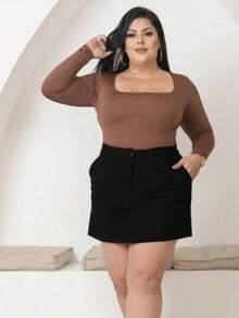 Short Saia Curto em Alfaiataria Plus Size - Preto - Visão 2