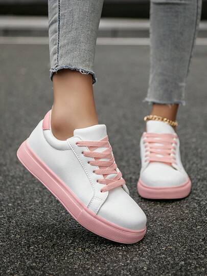 Women's Casual Contrast Color PU Patchwork Low-Top Lace-Up Skateboard Shoes, Niche Fashionable Daily Wear Comfortable Cute Style Versatile Flat Sports Sneakers For Commuting & Leisure