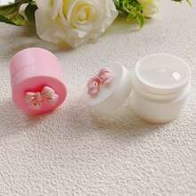 1个15克白色粉末罐，带蝴蝶结装饰，旅行装乳霜/乳液可填充塑料罐，化妆盒，价格实惠，家居装饰，梳妆台，旅行，卧室，化妆配件，赠品，旅行，廉价好物，旅行必备 - 彩色 - 查看 4