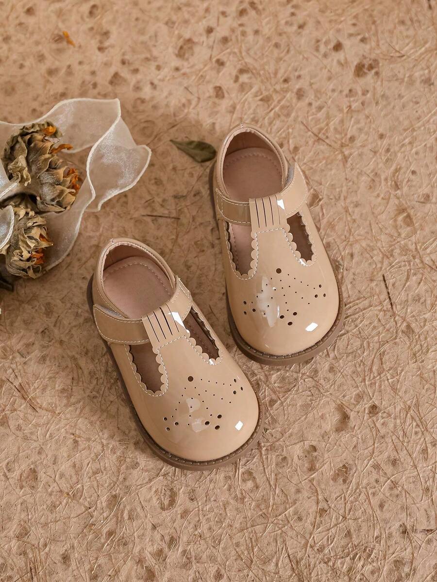 女童可爱镂空平底鞋，春秋款 - 卡其色 - 查看 1