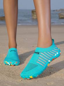 ZVB Chaussures d'eau pour couples, convenant aux amateurs de pieds nus. Chaussures de plage à semelle souple pour femmes, pour la natation, la plongée, les activités extérieures d'été à séchage rapide, la pêche, les chaussures de gué respirantes