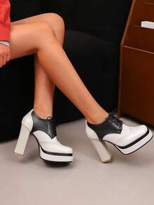 Women's Square Toe Lace-Up Brogue Pumps Fashion Block Chunky High Heels Mixed Colors Patchwork British Style Pumps Woman Oxford Shoes - trắng - Xem 1